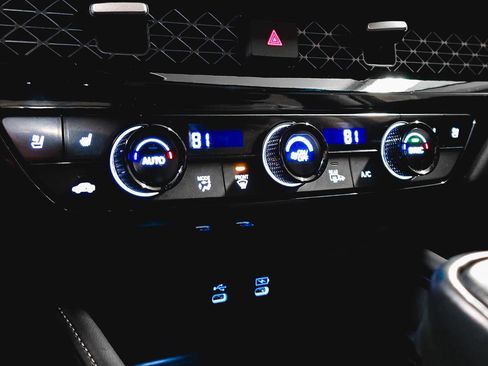 Certified 2023 Honda Accord Touring image 29