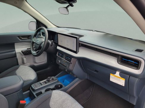 New 2026 Ford Maverick XLT w/ XLT Luxury Package image 31