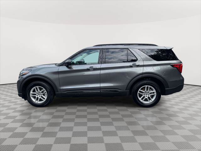 Used 2026 Ford Explorer Active AWD/4WD image 4