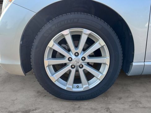 Used 2009 Toyota Venza AWD w/ Comfort Pkg image 9