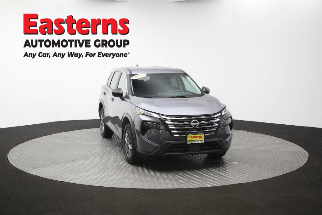 Used 2024 Nissan Rogue S AWD/4WD image 53