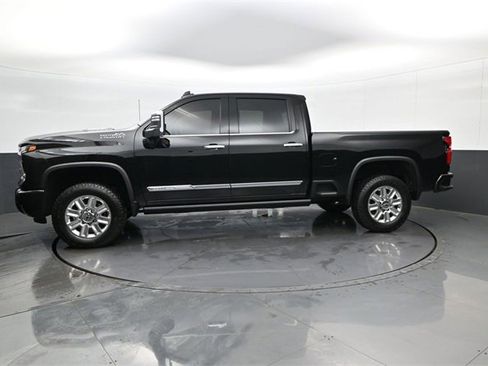 Certified 2025 Chevrolet Silverado 2500 High Country w/ Technology Package image 8