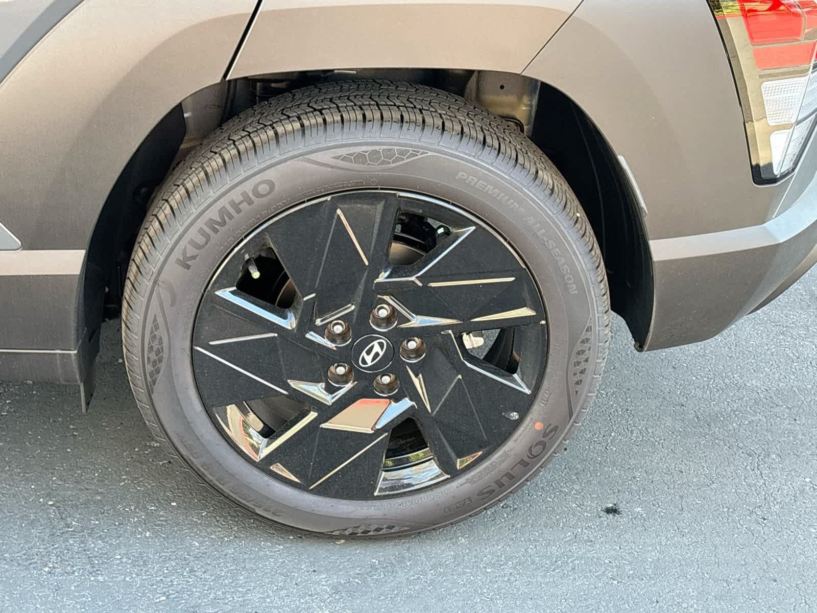 New 2027 Hyundai Kona SEL Sport FWD image 12