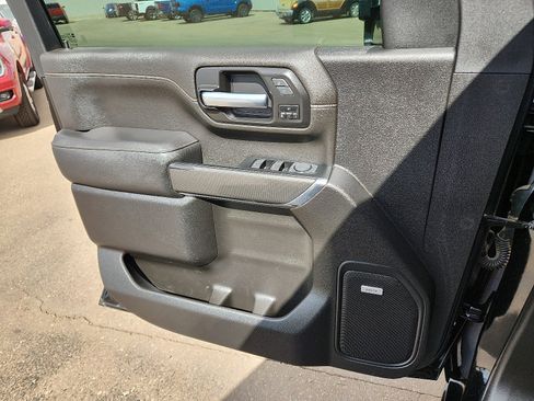 Used 2023 GMC Sierra 3500 AT4 w/ AT4 Preferred Package image 13