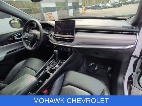 Used 2024 Jeep Compass Limited AWD/4WD image 28