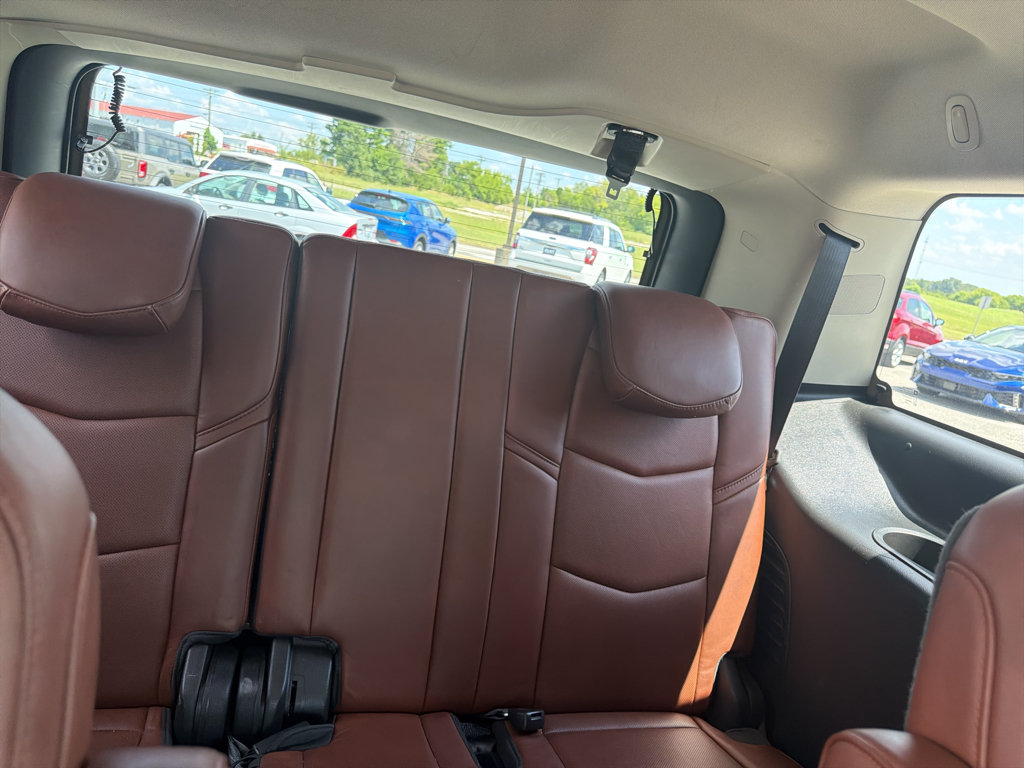 Used 2019 Cadillac Escalade Premium Luxury w/ LPO, Escalade Noir Package AWD/4WD image 24