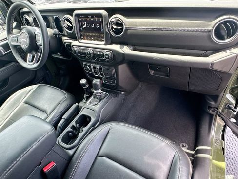 Used 2023 Jeep Wrangler Unlimited Sahara AWD/4WD image 32