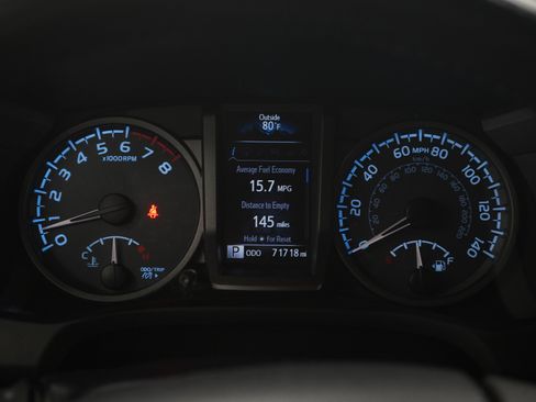 Used 2018 Toyota Tacoma TRD Off-Road AWD/4WD image 23