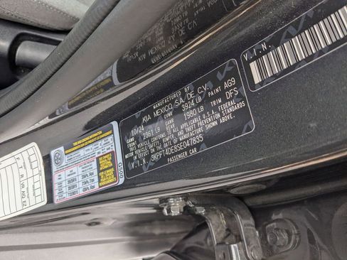 Used 2025 Kia K4 LXS image 69