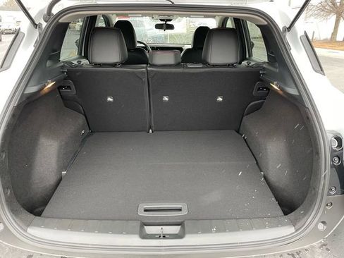 New 2026 Nissan Kicks SR FWD image 19