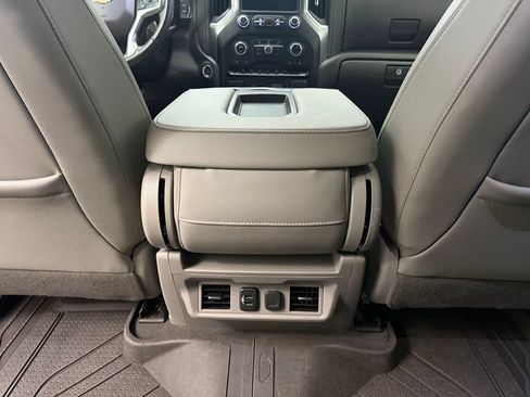 Used 2019 Chevrolet Silverado 1500 LT w/ Convenience Package AWD/4WD image 28