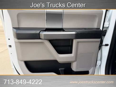 Used 2017 Ford F250 XLT w/ XLT Premium Package AWD/4WD image 28