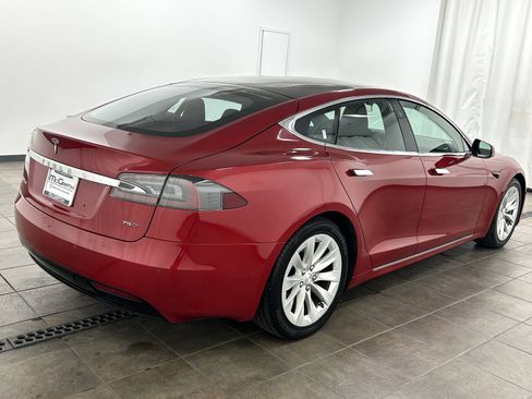 Used 2017 Tesla Model S 75D image 7