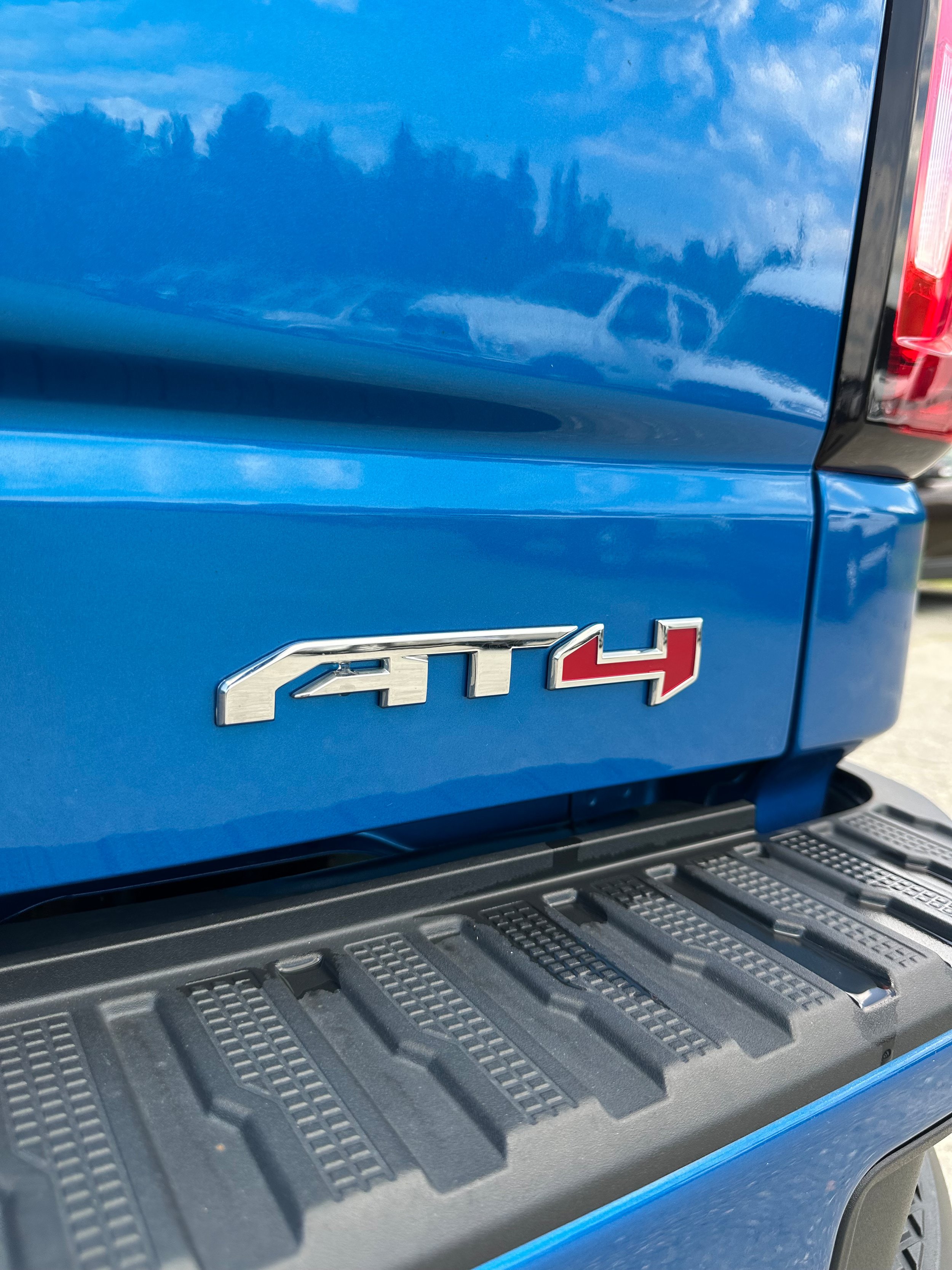 Used 2023 GMC Sierra 1500 AT4 w/ AT4 Premium Package AWD/4WD image 29