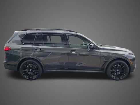 New 2026 BMW X7 M60i image 5