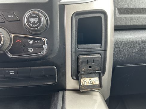 Used 2016 RAM 1500 Outdoorsman AWD/4WD image 17
