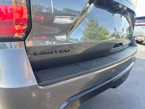 Used 2020 Ford Expedition Limited w/ Equipment Group 303A AWD/4WD image 9