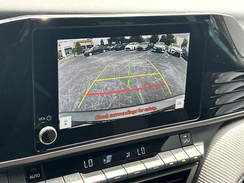 Used 2025 Toyota Camry SE FWD image 22