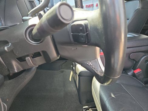 Used 2017 GMC Sierra 2500 SLE w/ SLE Fleet Preferred Package AWD/4WD image 17