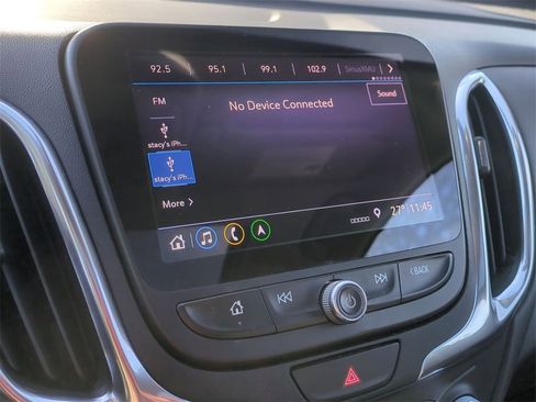 Used 2021 Chevrolet Equinox LT image 19