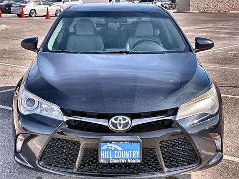 Used 2016 Toyota Camry SE image 9