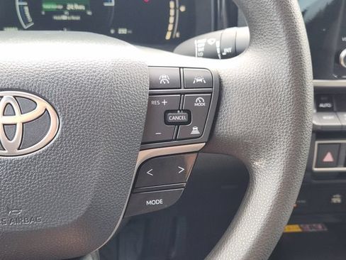 Used 2026 Toyota Camry LE FWD image 29
