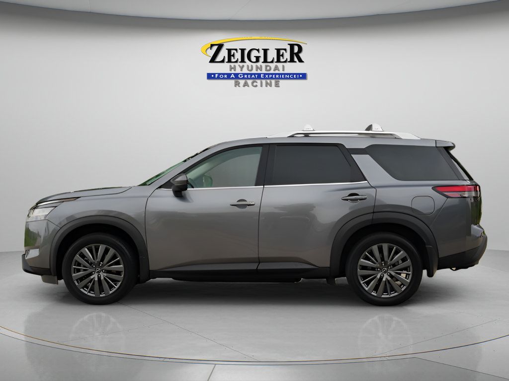 Used 2024 Nissan Pathfinder SL w/ SL Premium Package AWD/4WD image 4