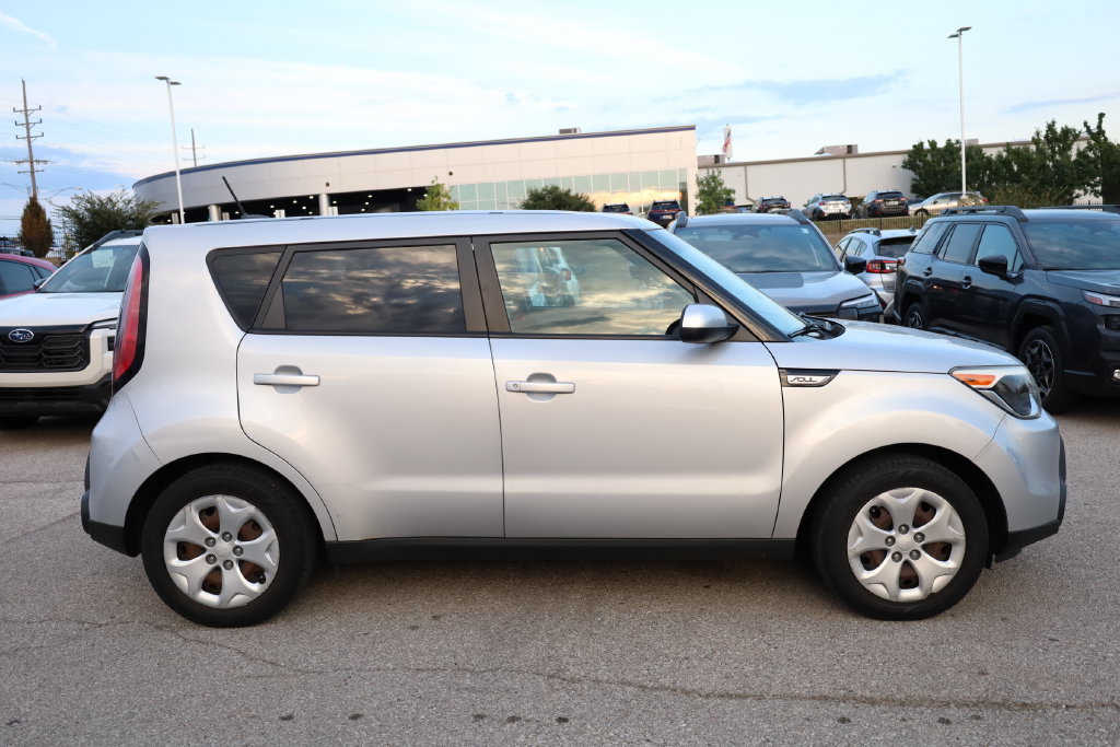Used 2015 Kia Soul FWD image 5