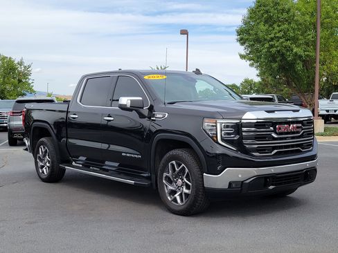 Used 2025 GMC Sierra 1500 SLT w/ SLT Premium Plus Package AWD/4WD image 1