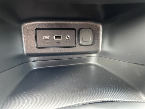 Used 2019 Chevrolet Equinox LT AWD/4WD image 18