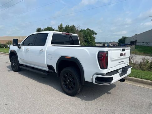 Used 2026 GMC Sierra 2500 AT4 w/ AT4 Preferred Package AWD/4WD image 4