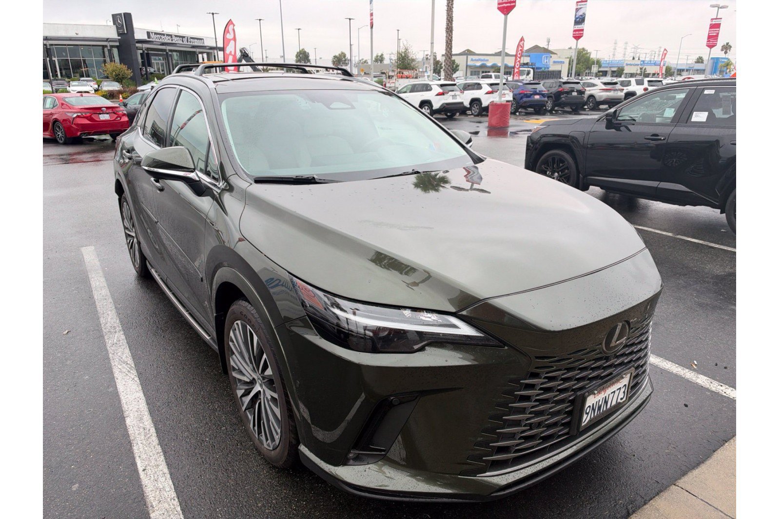 Used 2024 Lexus RX 350 w/ Convenience Package AWD/4WD image 2