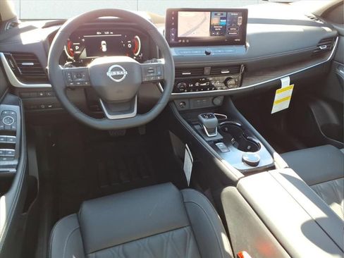 New 2026 Nissan Rogue Platinum w/ Platinum Premium Package AWD/4WD image 13