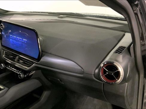 Used 2024 Chevrolet Equinox EV RS FWD image 16