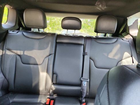 Used 2025 Jeep Compass Limited w/ Sun & Sound Group AWD/4WD image 6