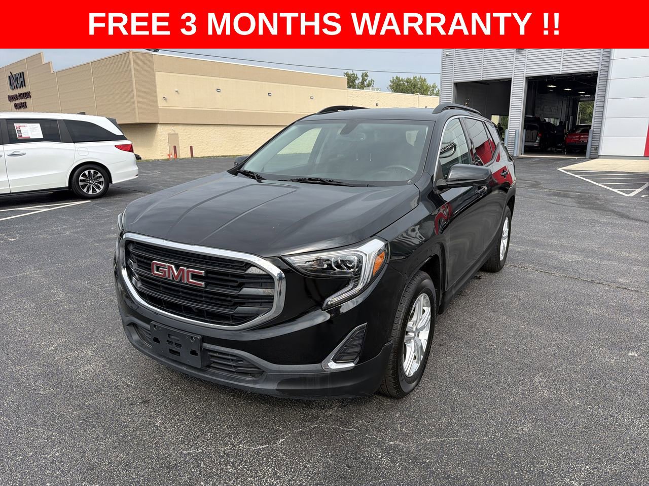 Used 2018 GMC Terrain SLE w/ Driver Convenience Package FWD image 26