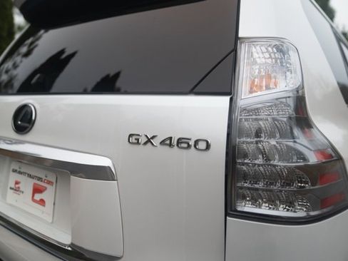Used 2023 Lexus GX 460 Premium image 20
