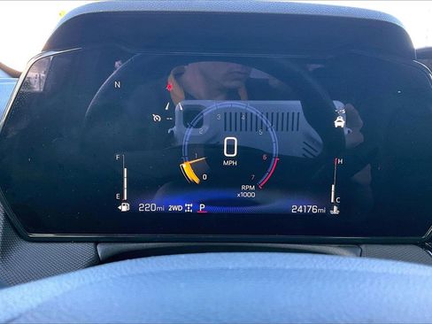 Used 2024 Chevrolet TrailBlazer RS w/ Driver Confidence Package image 9