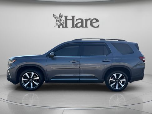 Used 2024 Honda Pilot Elite image 2