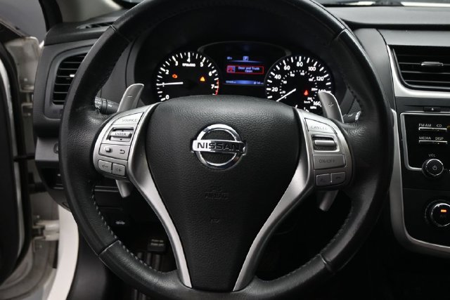 Used 2017 Nissan Altima 2.5 SR w/ Midnight Edition Package FWD image 25