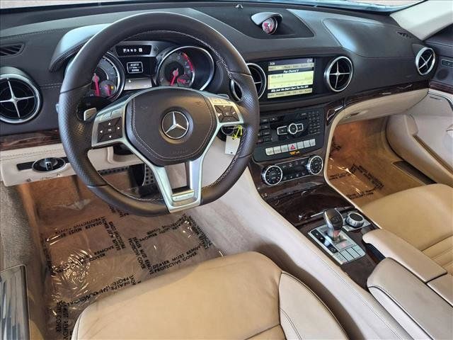 Used 2013 Mercedes-Benz SL 550 image 15