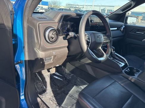 Used 2023 Chevrolet Colorado Z71 w/ Z71 Convenience Package 2 image 25