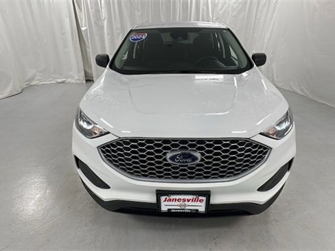 Used 2024 Ford Edge SE image 8