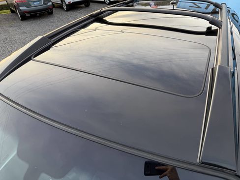 Used 2011 Hyundai Santa Fe Limited w/ Navigation Pkg 4 image 10