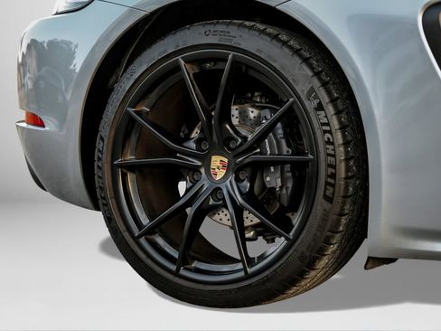 Used 2022 Porsche 718 Cayman image 58