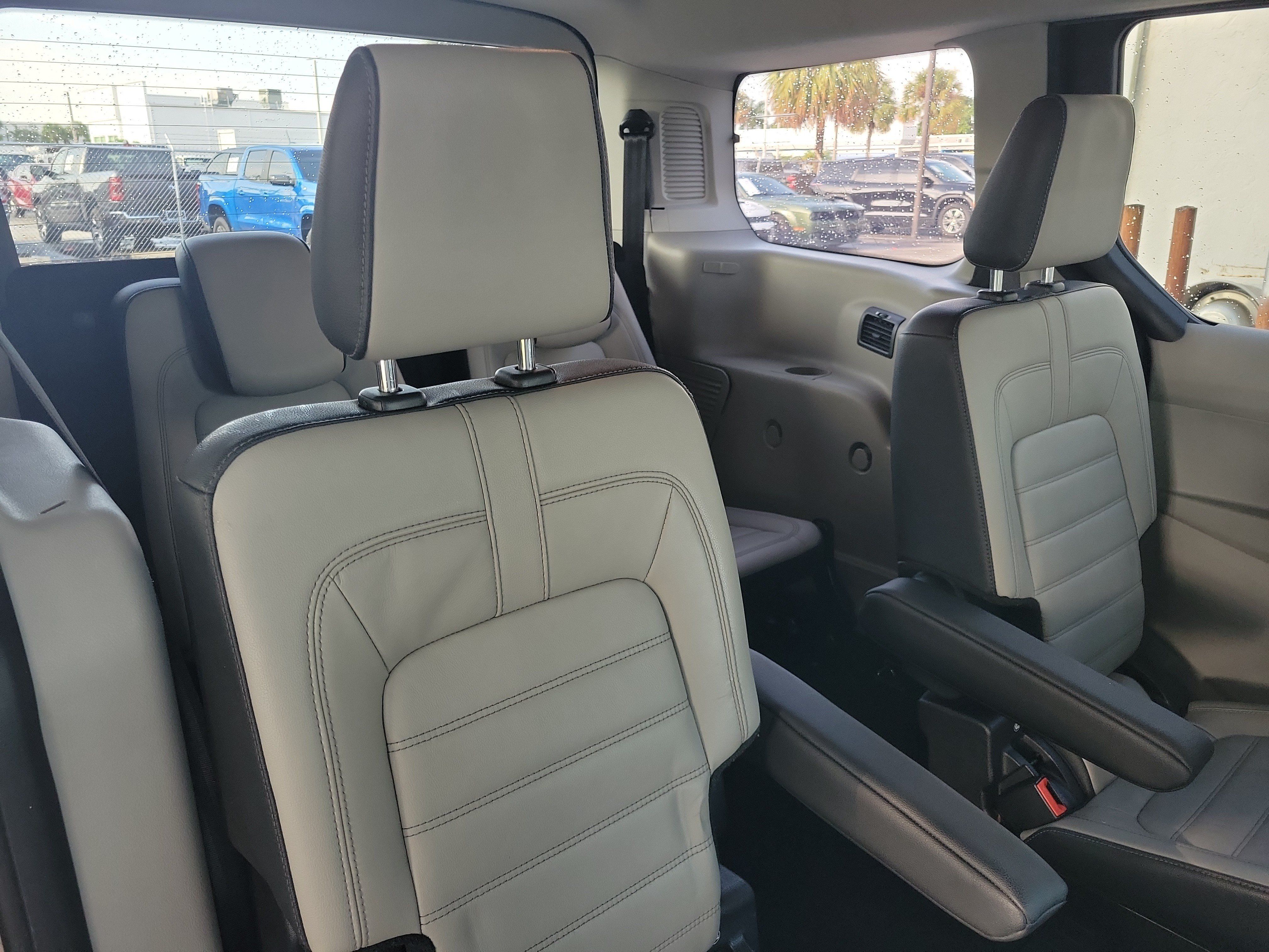 Used 2020 Ford Transit Connect XLT FWD image 6
