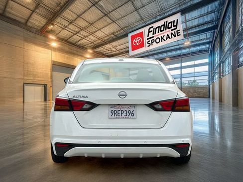 Used 2025 Nissan Altima 2.5 SV FWD image 5