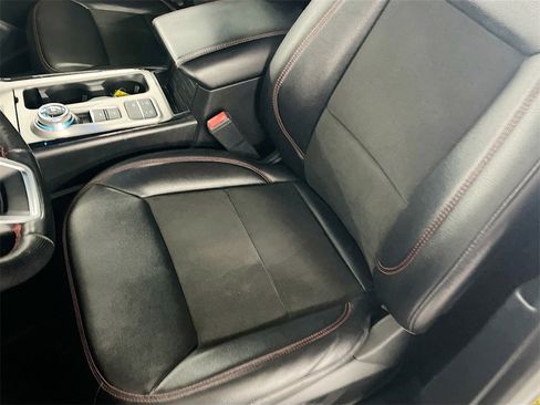 Used 2022 Ford Explorer ST-Line image 19