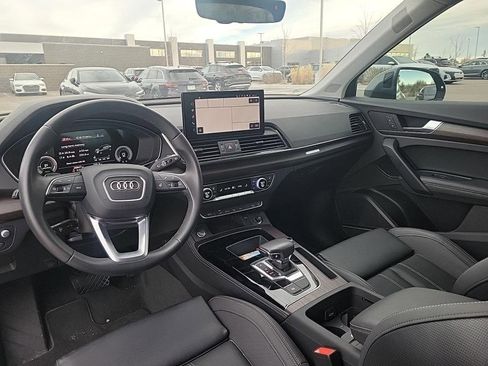 Used 2023 Audi Q5 e Prestige w/ Prestige Package image 7