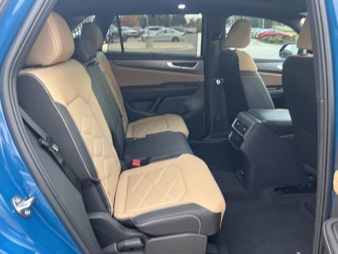 New 2026 Volkswagen Atlas Cross Sport SE image 30